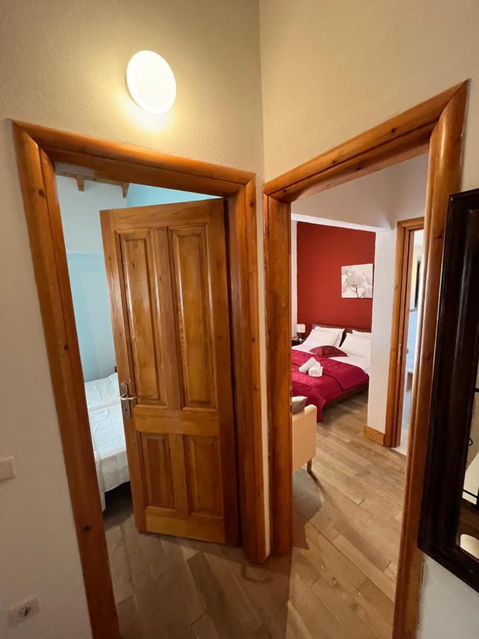 Vagelis House -